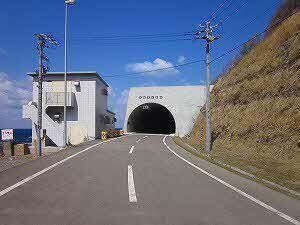トンネル