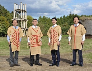 北海道・北東北知事サミット記念写真