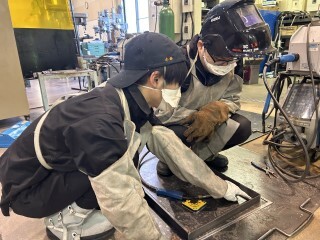 R5機械技術科製作課題自転車スタンド2