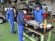 自動車