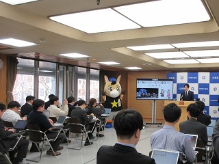 記者会見風景