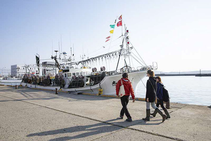 吉田さんと歩く漁港散策