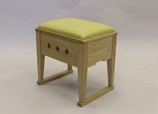 令和３年度スツール作品03