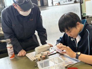 R7機械技術科_訓子府高校見学03