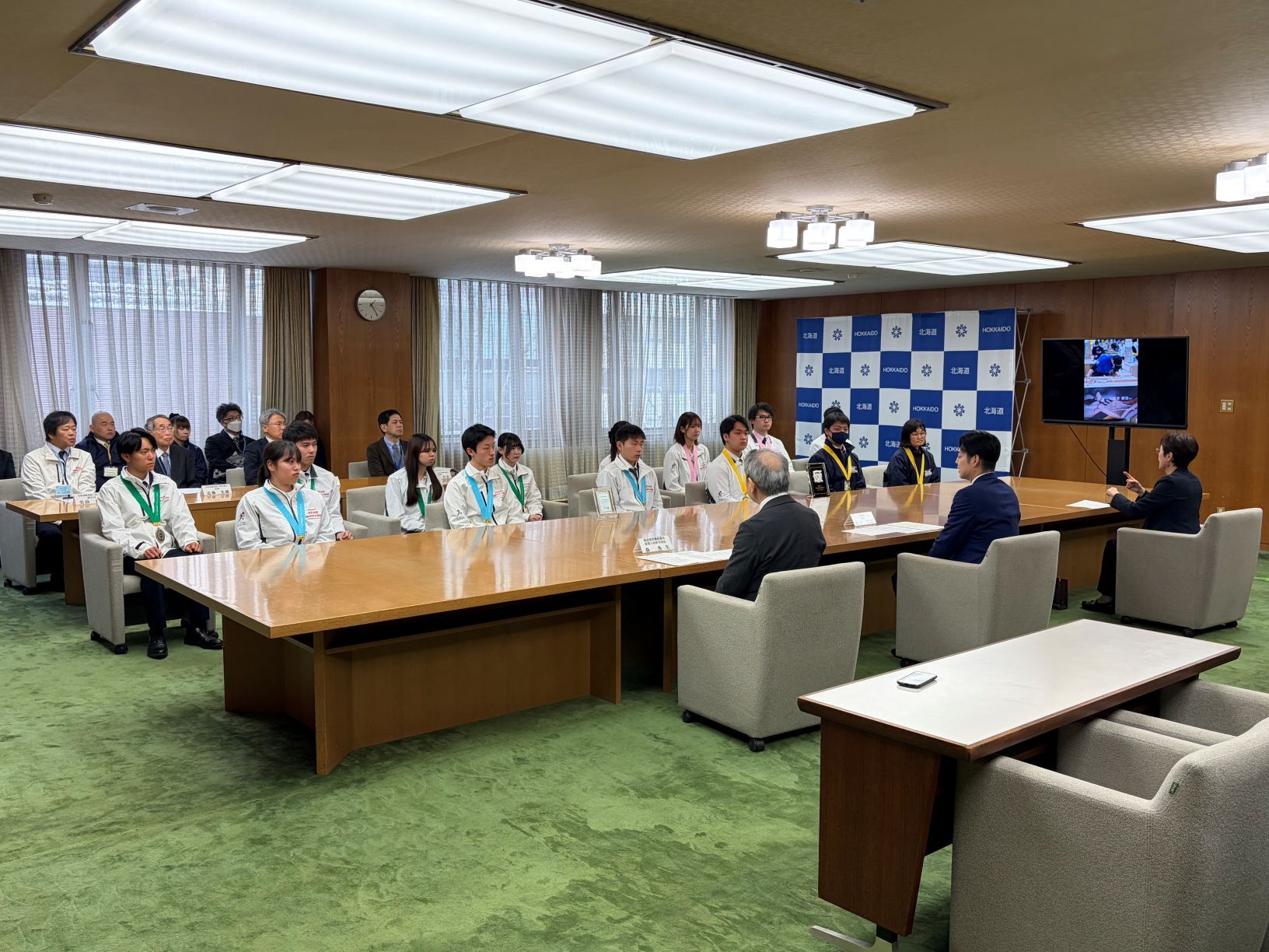 結果報告の様子