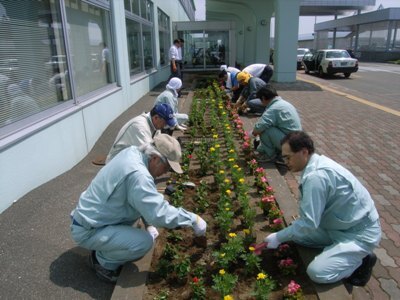 花植え(空港)(山本建設.JPG