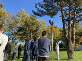 見学会2電気工学科 (PNG 118KB)