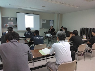 ドローンの活用学科講義