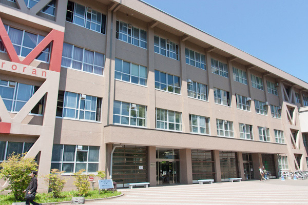 室蘭工業2 (JPG 128KB)