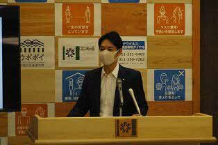 知事顔写真