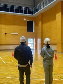 ドローン