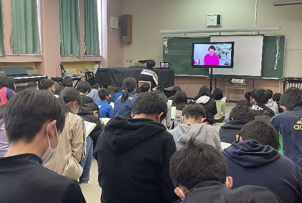 別海町立別海中央小学校との交流の様子(2)