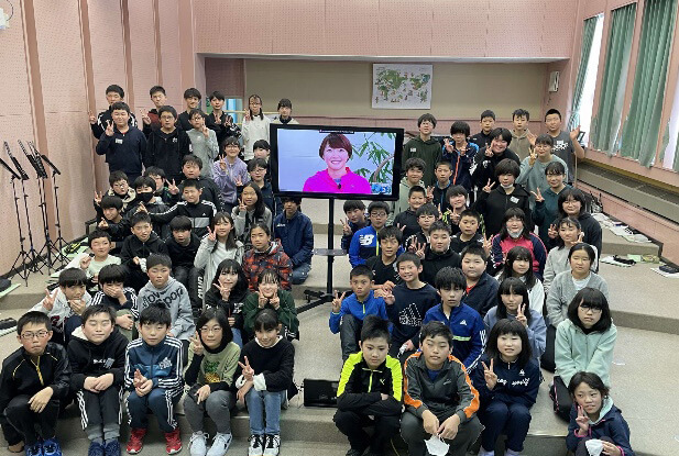 別海町立別海中央小学校との交流の様子(4)