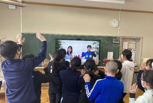 富良野市立鳥沼小学校との交流の様子(2)