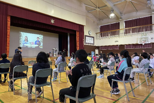 北広島市立大曲小学校との交流の様子（1）